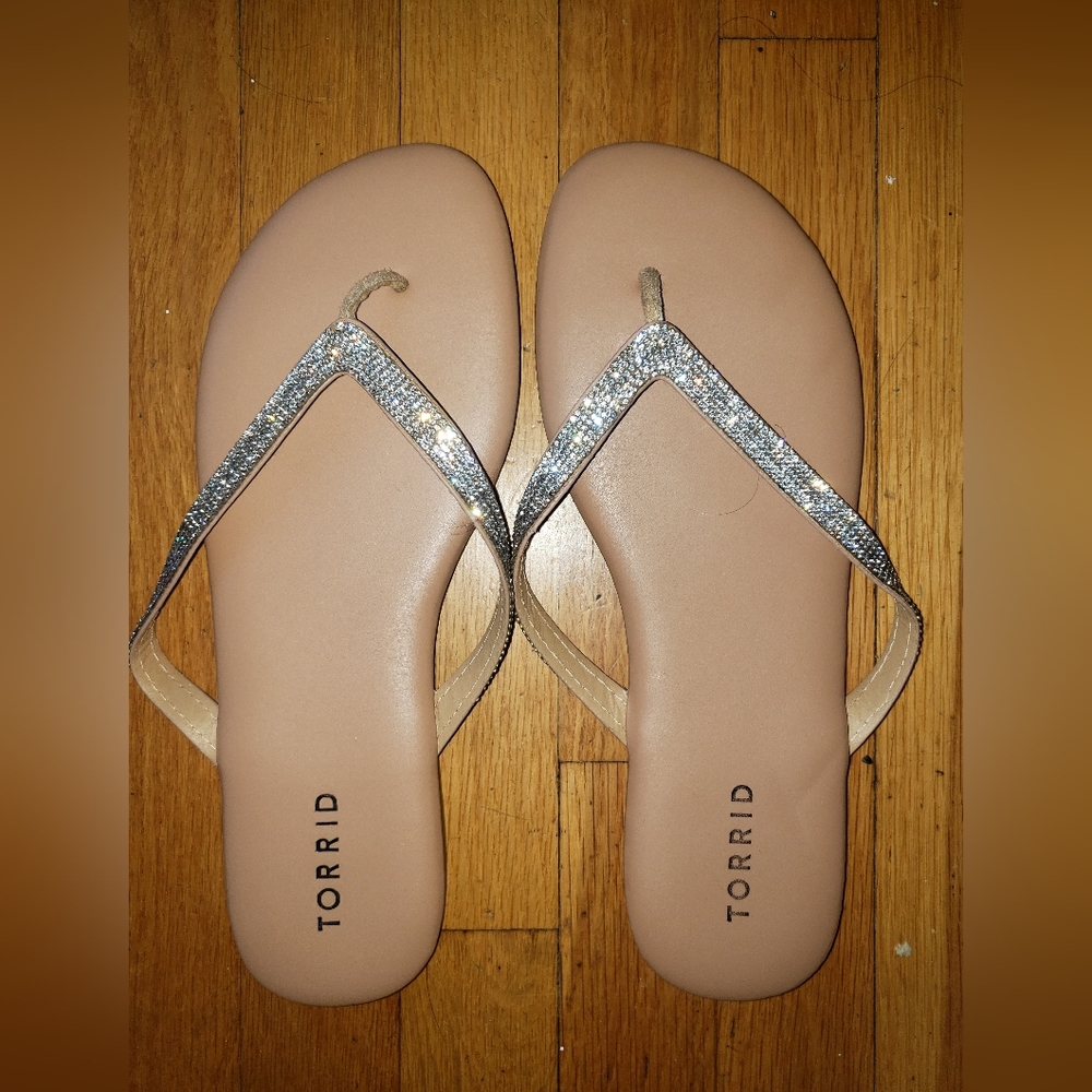 Torrid Rhinestone Flip Flops 8.5 WW